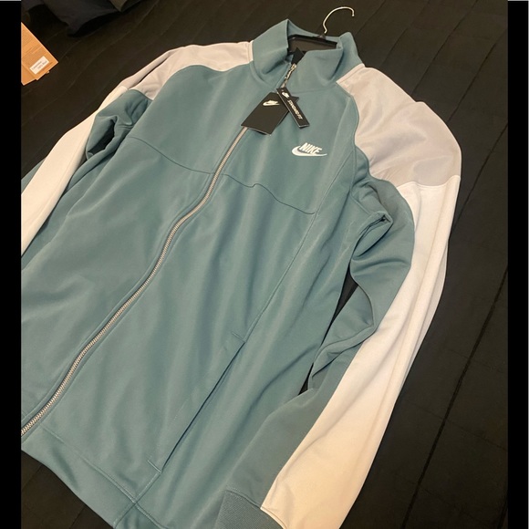 Nike Other - 🔥 NIKE FULL ZIP UP TRACK STYLE JACKET. SZ LRG🔥